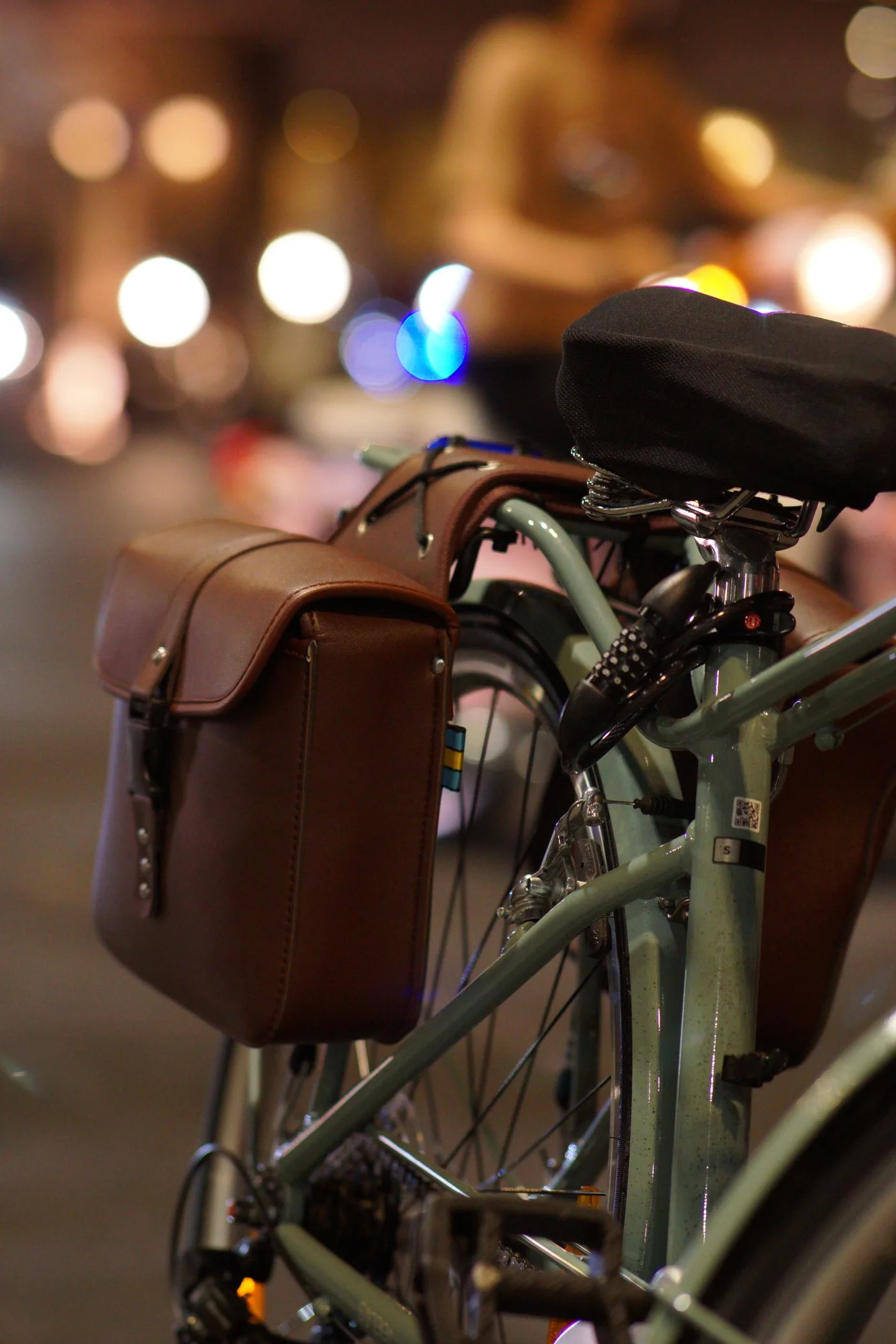 Brown pannier fitted to a bicycle